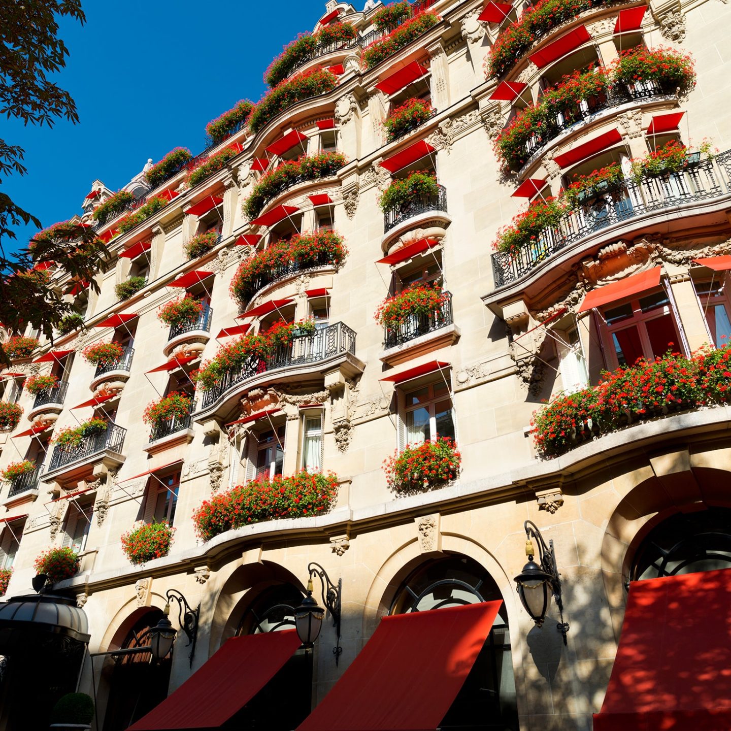 Plaza Athénée, Paris